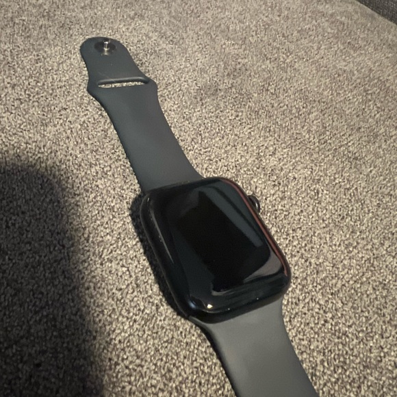 Apple Watch Series 7 45mm - Picture 2 of 5